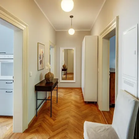 Wunderschone Gartenwohnung - 2 Min Zum Starnberger See Apartment Starnberg
