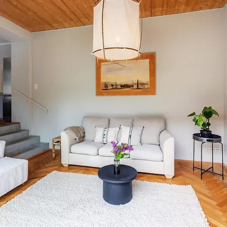 Wunderschone Gartenwohnung - 2 Min Zum Starnberger See *